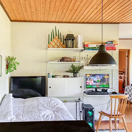 Awesome Home In Lenhovda With Wifi エクステリア 写真